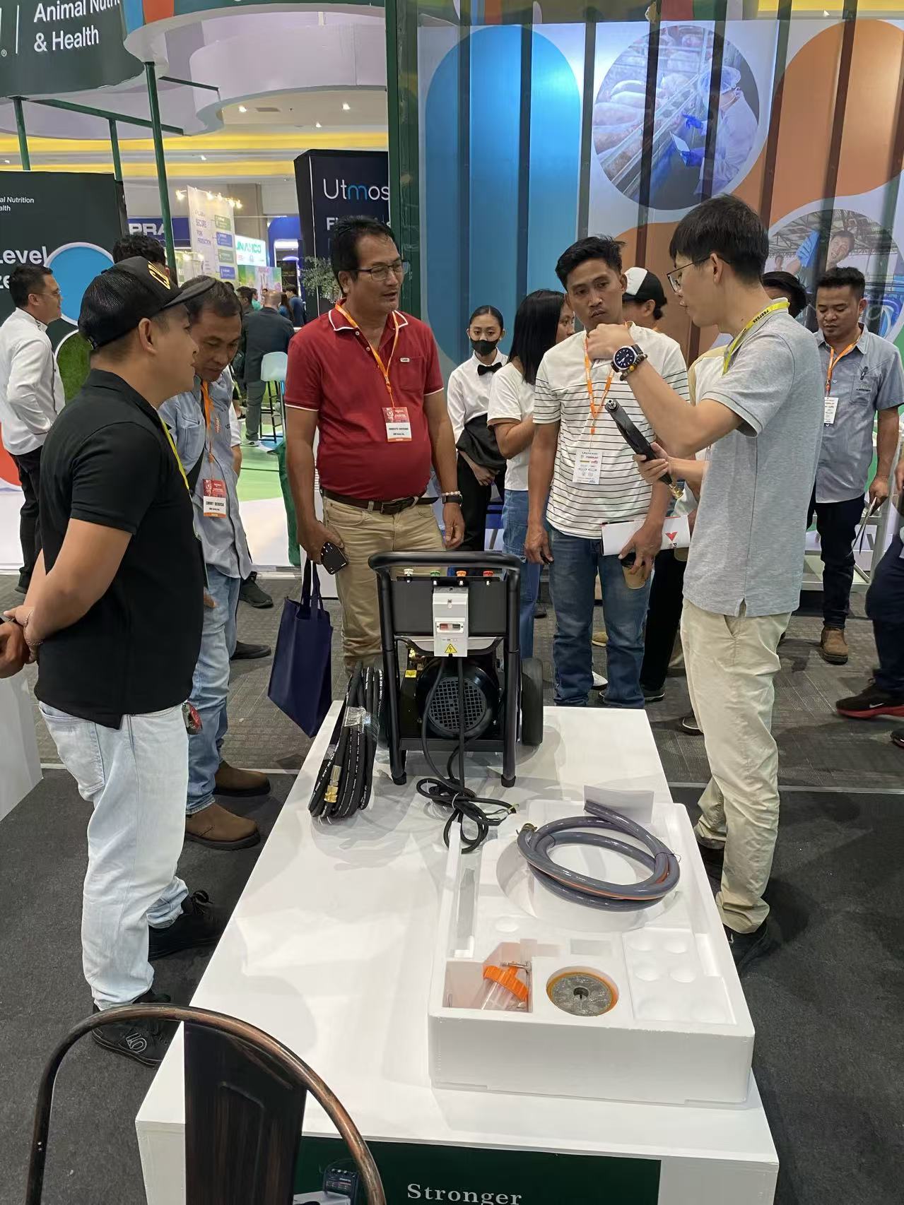 Deepening Our Presence in Southeast Asia! Jingzhou Bangte Machinery Shines at the 32nd National Hog Convention in the Philippines